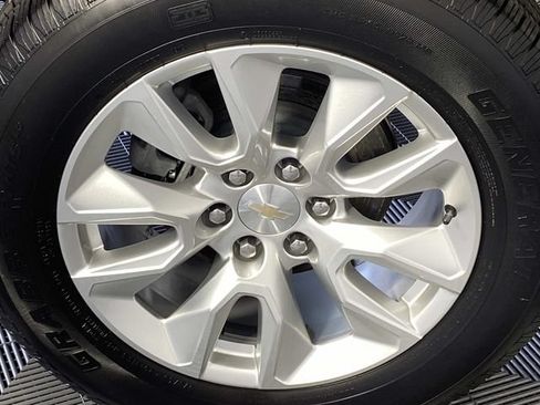 Used 2024 Chevrolet Silverado 1500 Custom AWD/4WD image 29