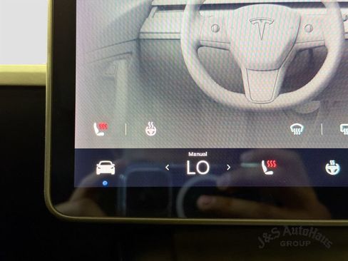 Used 2021 Tesla Model 3 Long Range AWD/4WD image 27