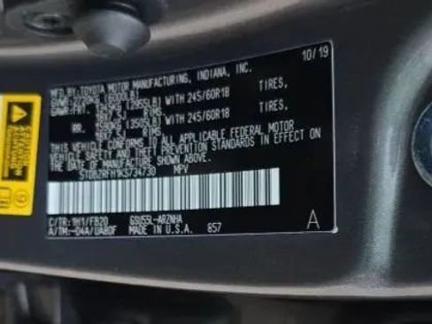 Used 2019 Toyota Highlander LE AWD/4WD image 52