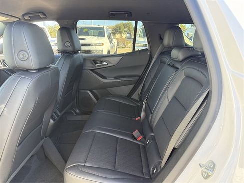 New 2026 Chevrolet Equinox LT image 24