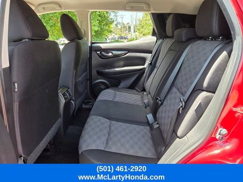 Used 2021 Nissan Rogue Sport SV FWD image 11