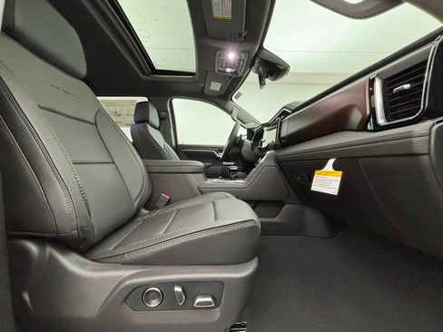New 2026 GMC Sierra 1500 Denali image 38
