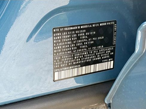 Used 2025 Volkswagen Tiguan SEL R-Line AWD/4WD image 43