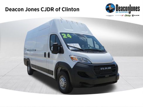 Used 2024 RAM ProMaster 3500 FWD image 1