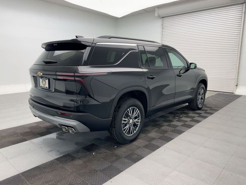 New 2026 Chevrolet Traverse LT image 9