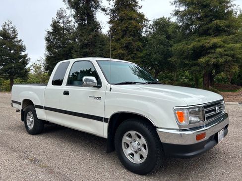 Used 1998 Toyota T100 SR5 RWD image 11