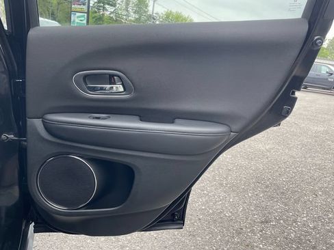 Used 2018 Honda HR-V EX image 14