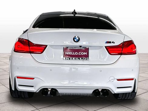 Used 2018 BMW M4 Coupe RWD image 7