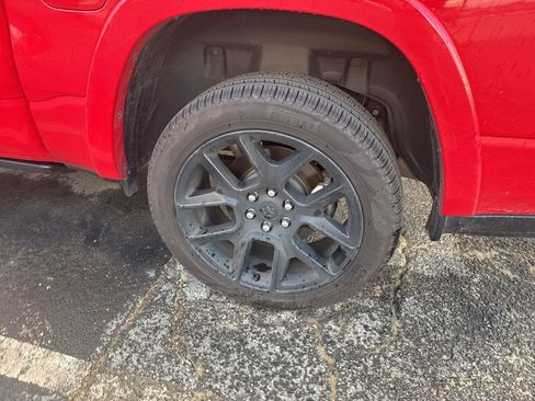 Used 2025 RAM 1500 Laramie w/ Night Edition image 20