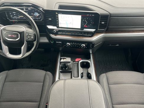 Used 2023 GMC Sierra 1500 Elevation w/ Preferred Package image 10