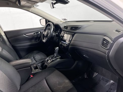 Used 2020 Nissan Rogue SV AWD/4WD image 27