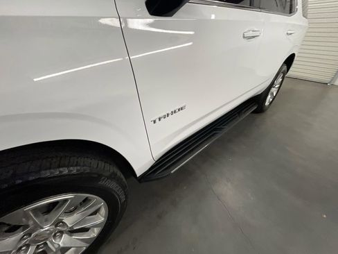 Used 2021 Chevrolet Tahoe Premier w/ Premium Package image 32