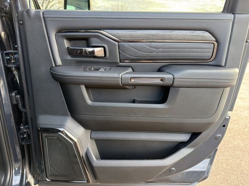 New 2026 RAM 3500 Limited AWD/4WD image 40