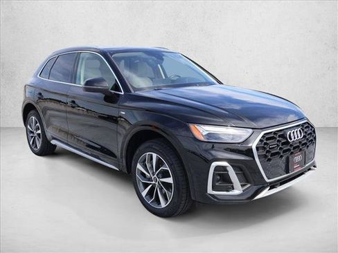 Used 2023 Audi Q5 2.0T Premium Plus w/ Premium Plus Package AWD/4WD image 3