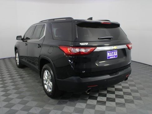 Used 2021 Chevrolet Traverse LT image 24