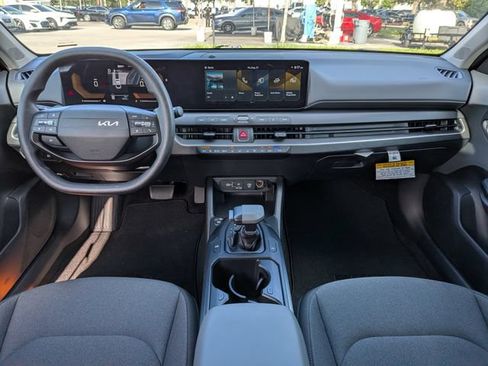 Certified 2025 Kia K4 FWD image 16