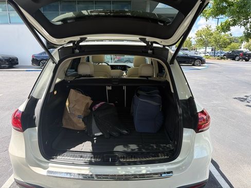 Used 2022 Mercedes-Benz GLE 350 4MATIC image 4