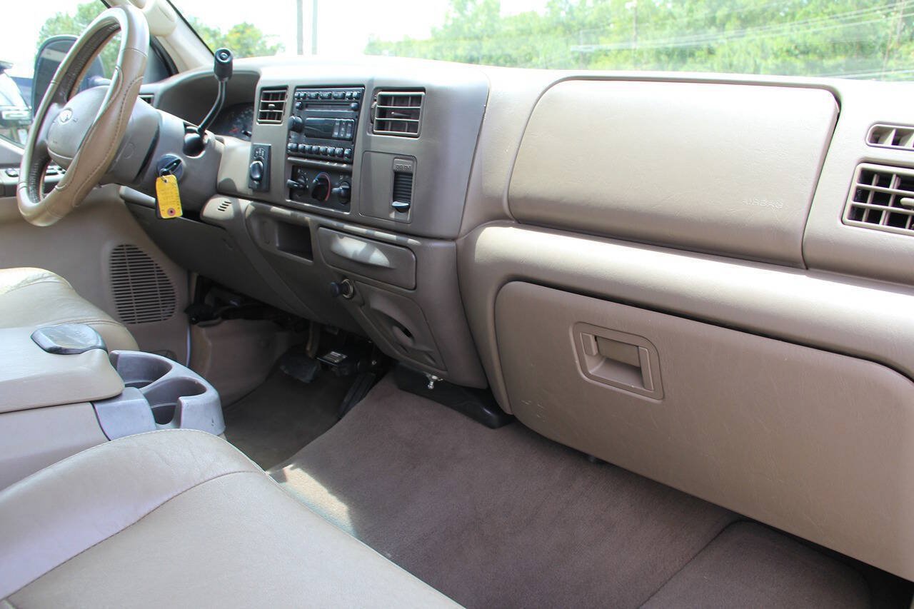 Used 2003 Ford F350 Lariat AWD/4WD image 13