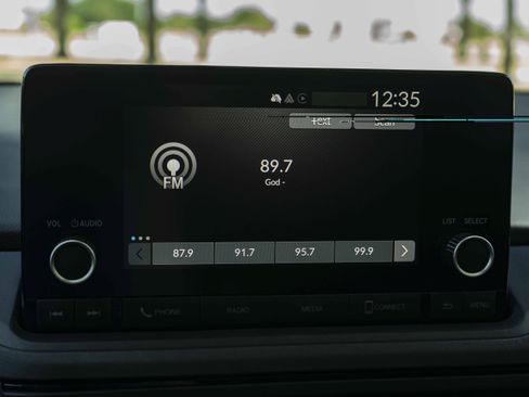 Used 2023 Honda Accord LX image 30
