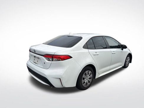 Used 2020 Toyota Corolla L image 5