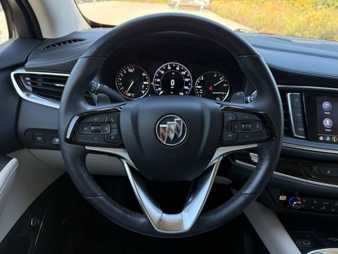Used 2023 Buick Enclave Avenir w/ Avenir Technology Package image 38