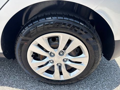 Used 2020 Kia Soul LX FWD image 20