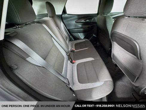 Used 2023 Chevrolet TrailBlazer LT FWD image 26