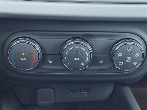 New 2026 Chevrolet Trax RS w/ Driver Confidence Package image 13