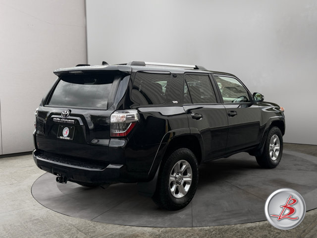 Used 2021 Toyota 4Runner SR5 Premium w/ Moonroof Package AWD/4WD image 7