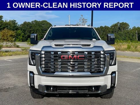 Used 2024 GMC Sierra 2500 Denali w/ Denali Reserve Package AWD/4WD image 12