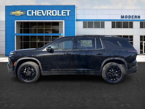 New 2026 Chevrolet Traverse LT w/ Midnight/Sport Edition image 2