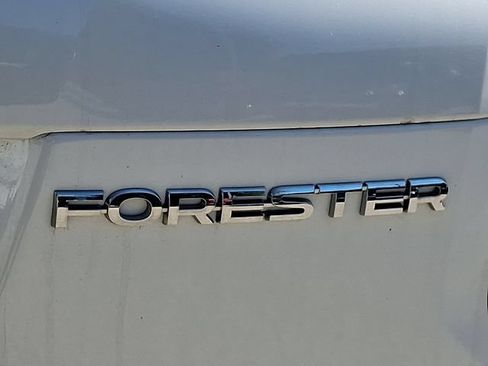Used 2018 Subaru Forester 2.5i Touring AWD/4WD image 30