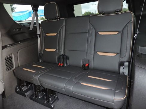 Certified 2023 GMC Yukon XL AT4 image 17