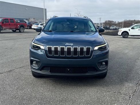 Used 2021 Jeep Cherokee Latitude Plus image 10