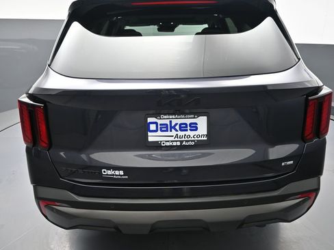 Certified 2025 Kia Sorento X-Line EX image 36