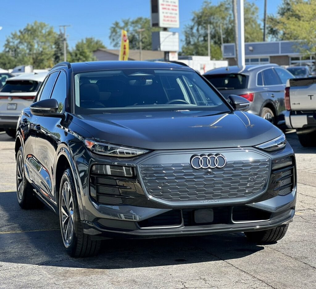Used 2025 Audi Q6 e-tron Premium w/ Convenience Package AWD/4WD image 6