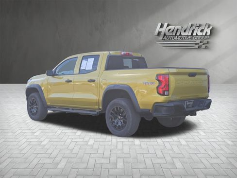 Used 2023 Chevrolet Colorado Trail Boss w/ Technology Package image 7