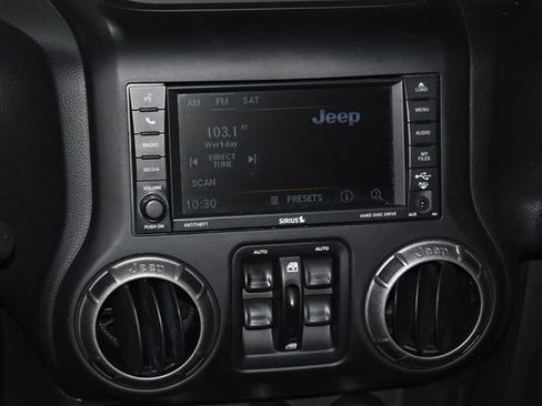 Used 2018 Jeep Wrangler Unlimited Sport S image 12