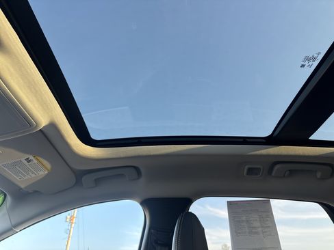 Used 2024 Ford Escape Platinum image 29