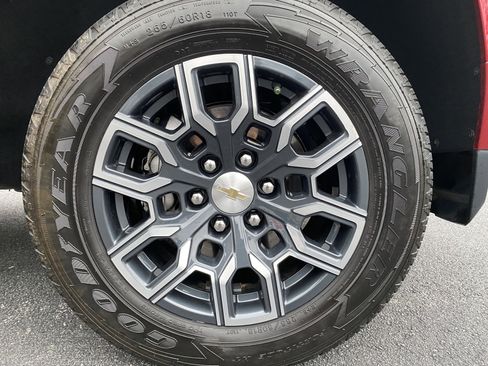 Used 2023 Chevrolet Colorado LT w/ LT Convenience Package III image 41