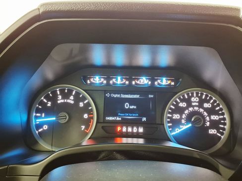 Used 2018 Ford F150 XLT w/ Equipment Group 302A Luxury RWD image 25