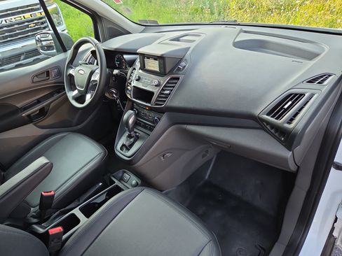Used 2023 Ford Transit Connect XL FWD image 19