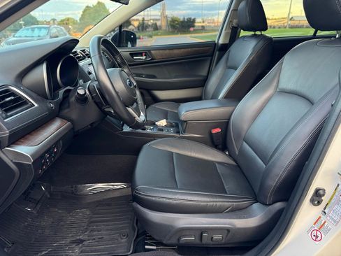 Used 2018 Subaru Outback 2.5i Limited AWD/4WD image 12