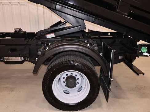 New 2026 Ford F550 4x4 Regular Cab Super Duty image 27