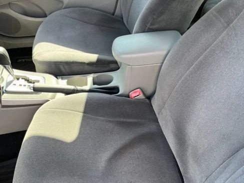 Used 2010 Toyota Corolla LE FWD image 6