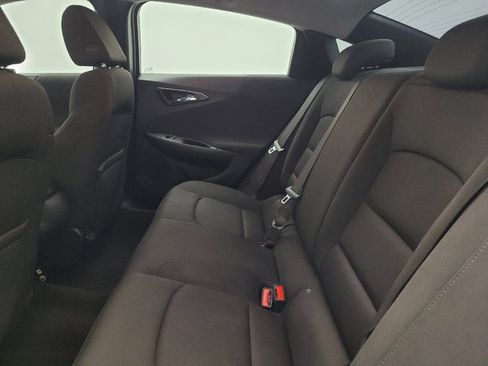 Used 2021 Chevrolet Malibu LS FWD image 18