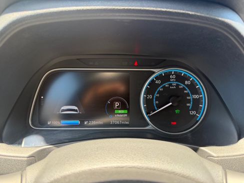 Used 2021 Nissan Leaf SL Plus FWD image 14