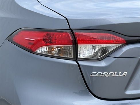Used 2024 Toyota Corolla LE image 6