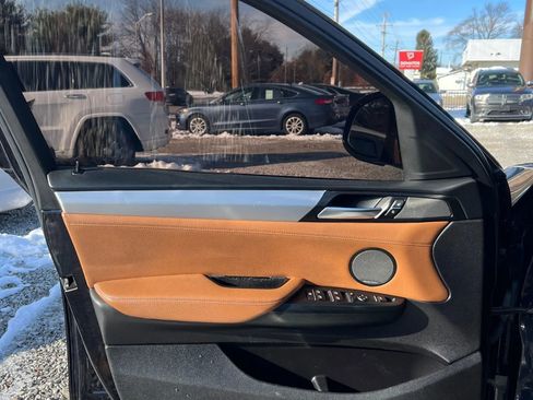 Used 2018 BMW X4 M40i image 9