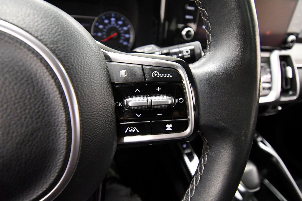 Certified 2023 Kia Sorento X-Line EX AWD/4WD image 22